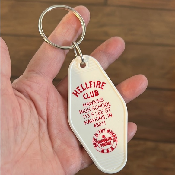 Stranger things Hellfire Club Keychain NEW handcrafted white key fob red ink - Picture 1 of 7